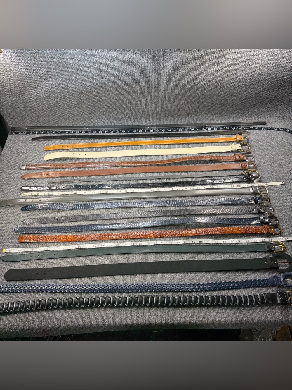 Women’s Lot Of 15 Dress Belts. Various Sizes,brands, and Colors